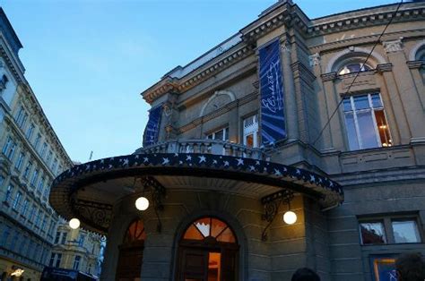 Diese videos könnten sie auch interessieren. Raimund Theater (Vienna) - 2021 All You Need to Know ...