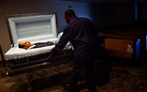 Funeral Workers Help Grieving Families Amid Unprecedented Tragedy