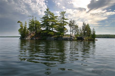 Tiny Island In Charleston Lake Ontario Canada 3071×2048 Oc R