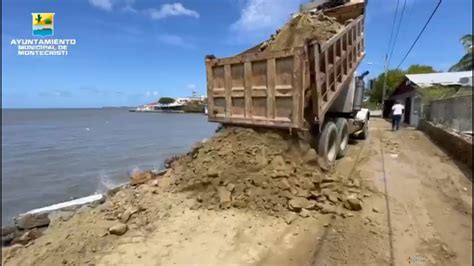 Alcaldía Y Desarrollo Fronterizo Acondicionan Carretera Playa Costa Verde En Montecristi