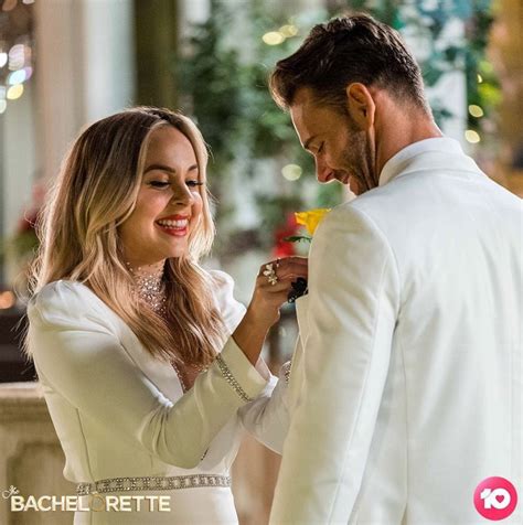 Bachelorette 2019 Angie Kent And Carlin Sterritts Love Story