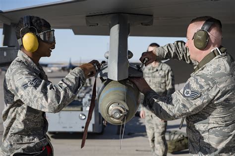 Weapons Loaders Compete In Quarterly Load Crew Competition Nellis Air