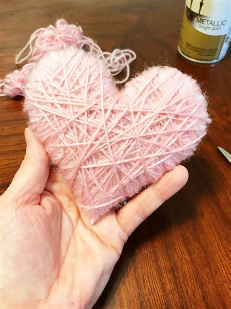 One Hour Yarn Wrapped Heart Decoration Six Clever Sisters