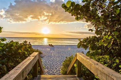 The 20 Safest Places To Live In Florida Naples Florida Beaches