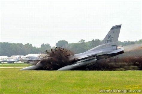 Crash Landing Of F 16