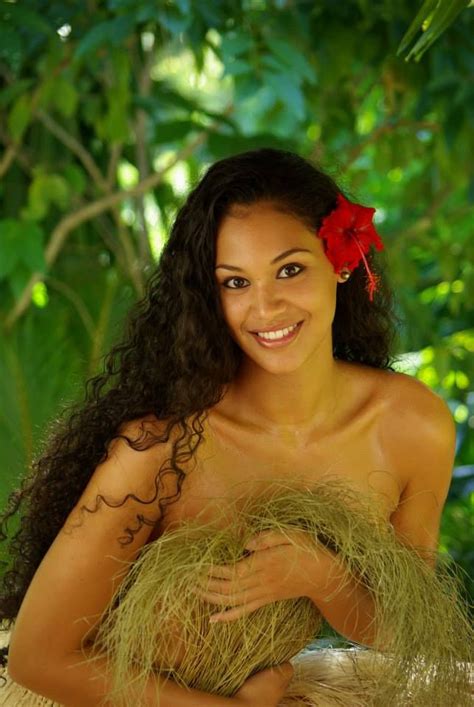 Hinarere Taputu Island Girl Polynesian Girls Beauty