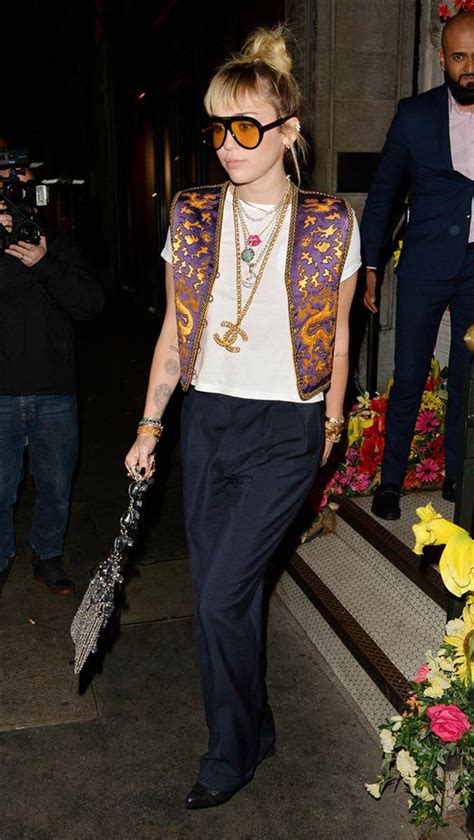 Miley Cyrus Out And About In London Tom Lorenzo
