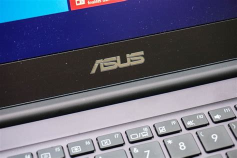 Asus Zenbook Ux305 Review Atracție Fatală Gadgets And Lifestyle