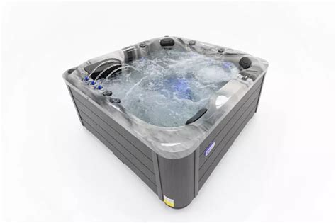 Hot Tubs Explore Our Hot Tub Range Platinum Spas