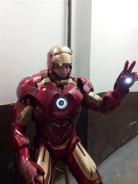 Youre Our Hero C Rob This Guy Fabricated His Own Iron Man