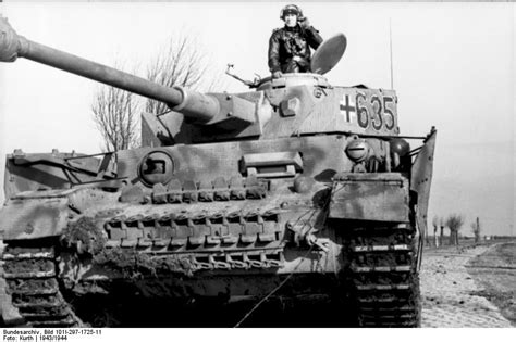 Photo Tank Commander And His Panzer Iv Tank Of German 12th Ss Panzer