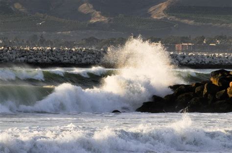Waves Crashing On Rocks Free Stock Photo Public Domain Pictures