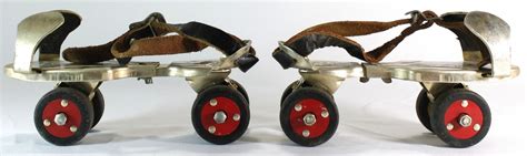 Envahir Nombreuses Ouragan Old Fashioned Roller Skates 1960s Sécréter