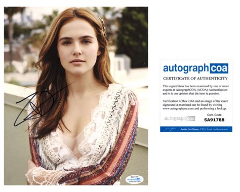 Zoey Deutch Sexy Signed Autograph 8x10 Photo Acoa Outlaw Hobbies