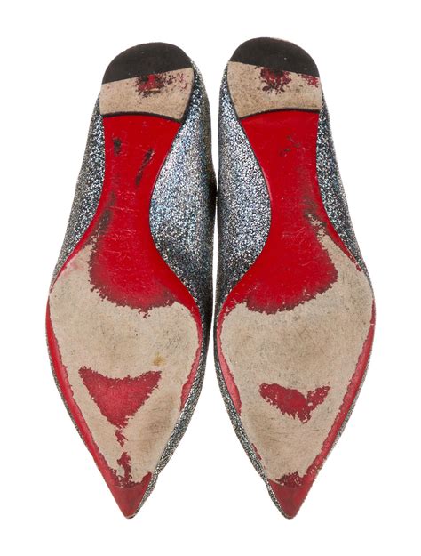 Christian Louboutin Suede Flats Shoes Cht190258 The Realreal