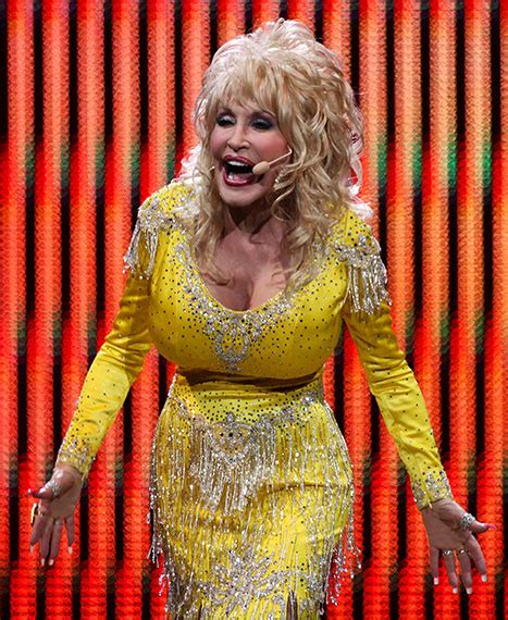 Dolly Parton Talks Lesbian Rumors Plastic Surgery And Looking Like The Town Tramp On