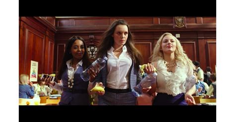 The Omg Girls Movie References In The Kissing Booth Popsugar