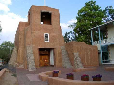 San Miguel Chapel in Santa Fe, New Mexico. | Best places to vacation