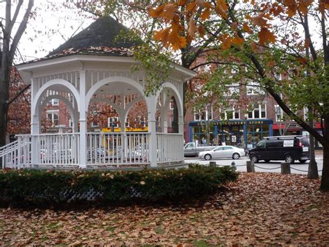 (0.24 mi) colony house bed & breakfast (0.38 mi) fairfield inn & suites keene downtown (0.45 mi) courtyard keene downtown (0.78 mi) best western plus keene hotel (0.47 mi) the elm city carriage barn bed & breakfast; Keene, N.H., has one of the nicest, most thriving downtown ...