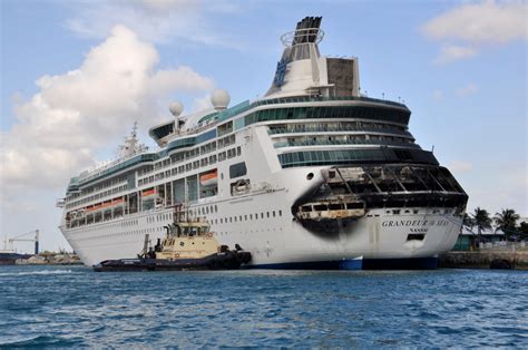 Photos Royal Caribbean Cruise Ship Fire Business Insider