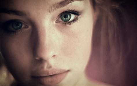 Masaüstü Yüz Kadınlar Model Portre Yeşil Gözler Fotoğraf Fotoğraf Hilesi Ağız Burun