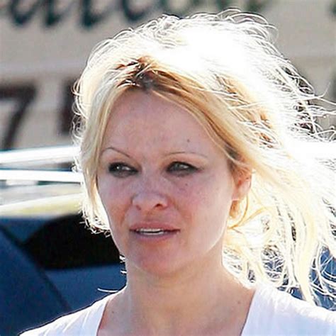 Devdocsof Pam Anderson Without Makeup