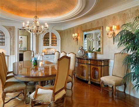 The candle style chandelier is the first choice for its flexible yet… if you have decided the traditional concept, then the vintage chandelier or pendant will work for your dining room. Glitter and Majestic Panache: Dining Rooms Wrapped in a ...