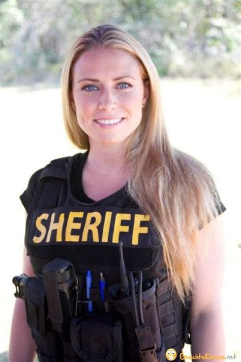 Andrea Penoyer On Tumblr Women Female Police Officers Female Cop