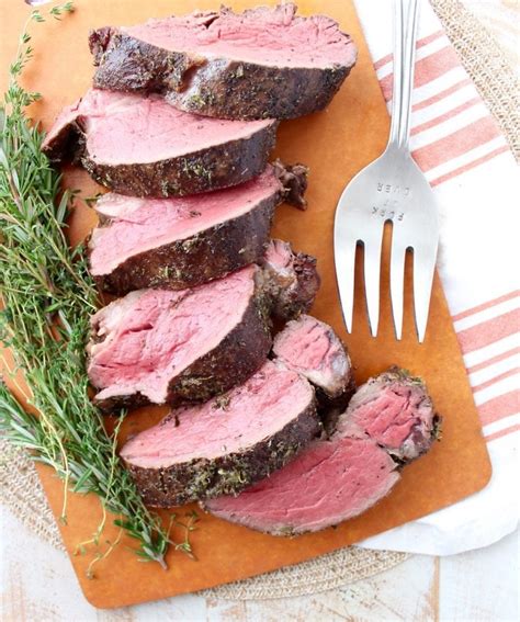 Brush pork tenderloin with the dijon mixture and then sprinkle with herbs. What Sauce Goes With Herb Crusted Beef Tenderloin : What ...
