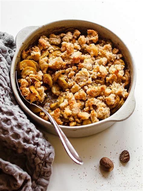 Low - Carb Apple Crumble For Two