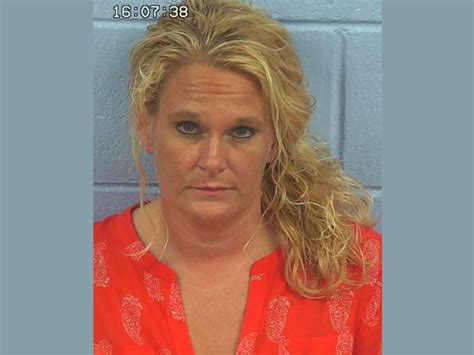 employee accused of embezzling 168 000 from etowah county company