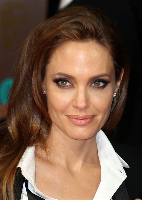 Angelina Jolie Hair And Makeup At The Bafta Awards 2014 Popsugar Beauty