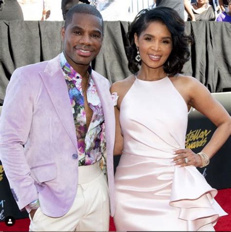 He posed with his wife and grown children in matching pajamas for their christmas photo. Kirk Franklin and Wife Tammy Launch Music Summer Camp For ...