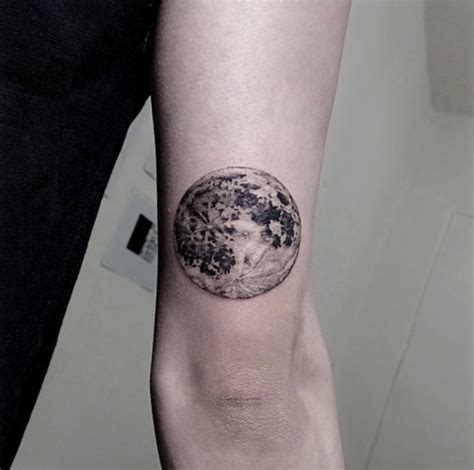 Enjoy a short term accessory or test drive your next tattoo with the most realistic, custom temporary tattoos available. 48 Magnificent Moon Tattoo Designs & Ideas - TattooBlend