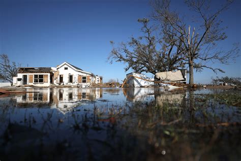Hurricane Delta Leaves 1 Dead In Louisiana Brings Tornado Threat To