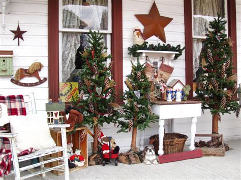 Indoor christmas decorating ideas interior hgtv. Stunning Outdoor Christmas Displays | Interior Design Styles and Color Schemes for Home ...
