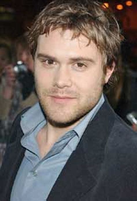 Daniel Bedingfield Causes Fan Meltdown With Sleek Makeover During