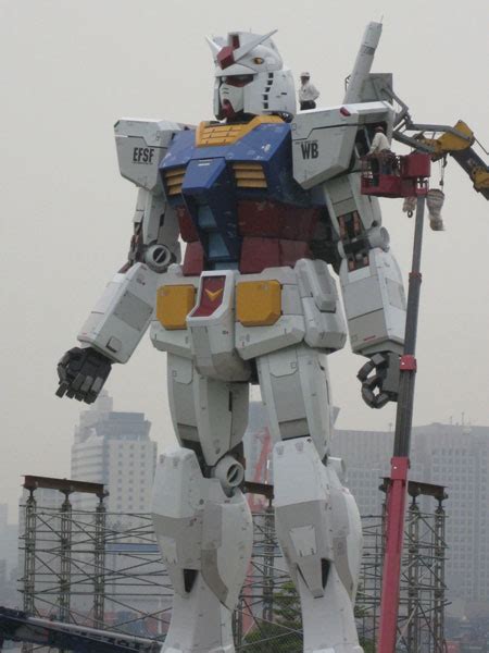 Life Size Gundam Replica Complete The Mike Abundo Effect
