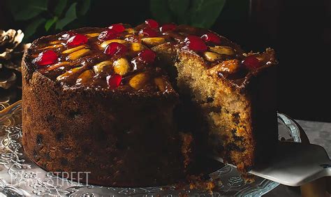 Mary Berry Classic Victorian Christmas Cake