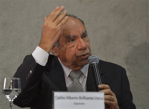 He scored a goal for the team to win a promotion to tercera división in 2005. G1 - Coronel Brilhante Ustra tem mal-estar e é internado em UTI no DF - notícias em Distrito Federal