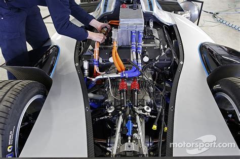 Jul 14, 2021 · nissan formula e. Understanding a Formula E car and what makes it tick