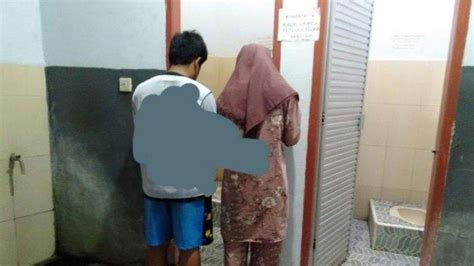 Naudzubillah Viral Sepasang Pelajar Digerebek Sedang Melakukan Perbuatan Mesum Di Toilet
