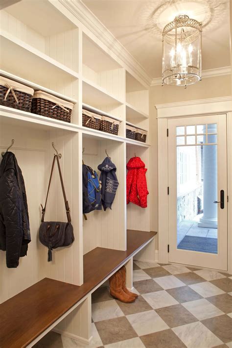 45 Superb Mudroom And Entryway Design Ideas With Benches And Storage