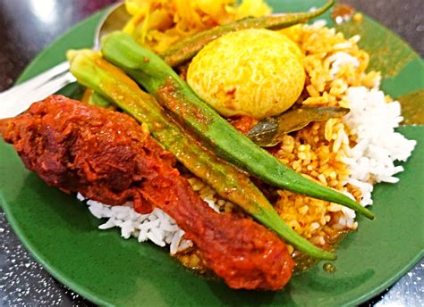 Penang nasi kandar a popular rice meal of indian muslim origin. Penang Lunch at Restoran Kassim Nasi Kandar, Magazine ...