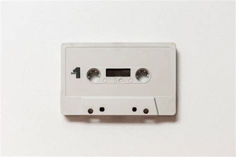 3840×2160px (4k ultra hd), 1920×1080px (full hd), 1600×900px, 1280×800px. white cassette tape photo - Free Cassette Image on ...