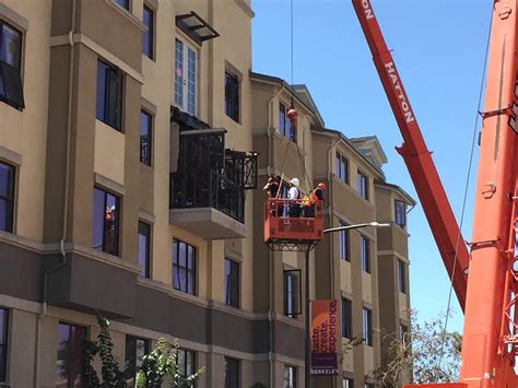 Photos Six Killed In Balcony Collapse In Berkeley