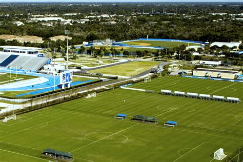 Girls Soccer Academy Girls Soccer School Img Academy 2018