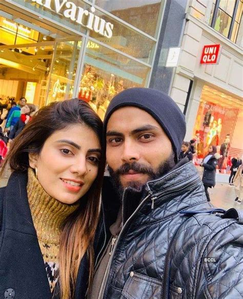 Indian Cricketers And Their Wives Pics Indian Cricketers And Their Wives Photos Indian
