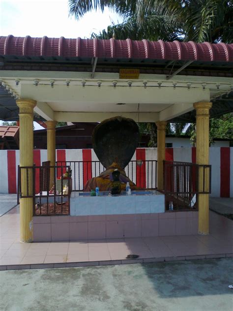 Kitur naudojant ar cituojant šį straipsnį, būtina nurodyti jo autorius ir redaktorius.autoriai ir redaktoriai: The Divine Places: Muttalamman Temple Simpang Ampat Pulau ...