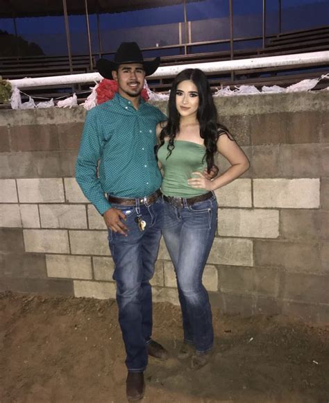Pin By Lunaysol On Cowgirl Couple Outfits Rodeo Outfits Cowgirl Outfits
